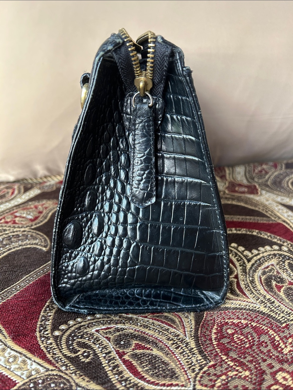 Brahmin Anywhere Convertible in Black Melbourne - Picture 3 of 12